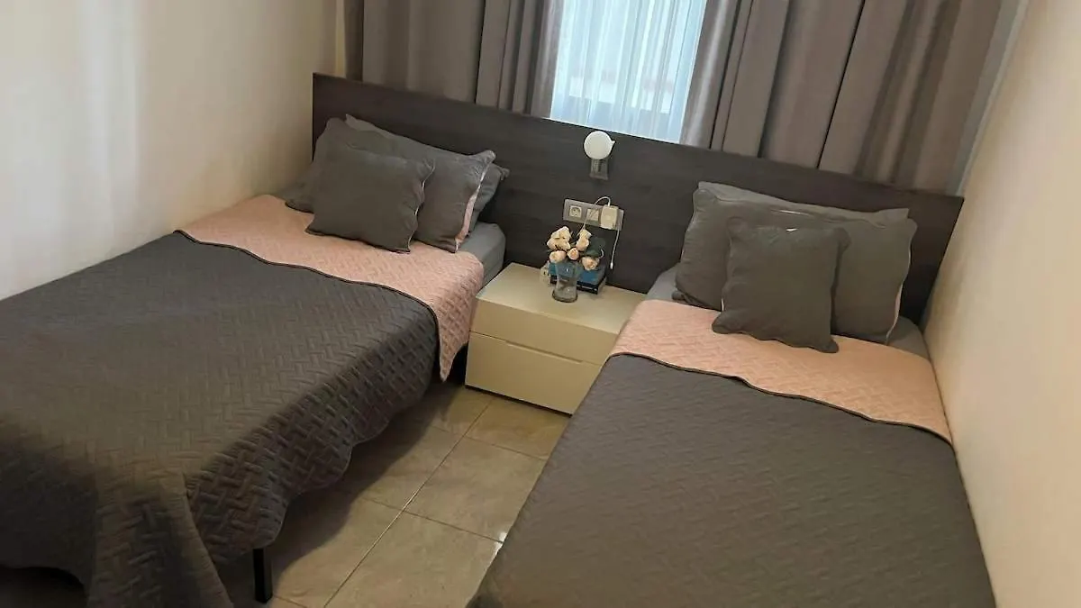 Apartmán Cristian Sur 46 - Two Bed Los Cristianos  0*, Los Cristianos (Tenerife) Španělsko