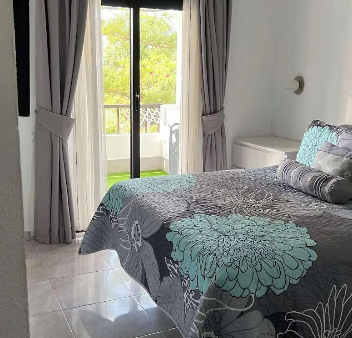 Cristian Sur 46 - Two Bed Apartment Los Cristianos  0*, Los Cristianos (Tenerife) Spain